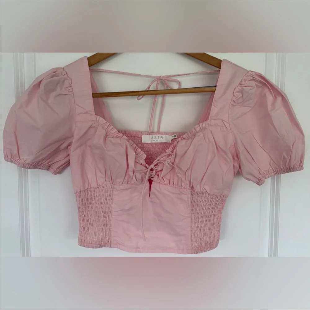 ASTR Blush Pink Puff Sleeve Crop Top Puff‎ Sleeve Smocked Poplin Blouse preppy S